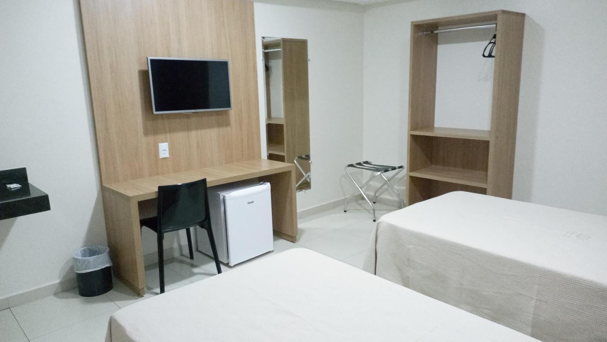 Tawfiqs Hotel Barra do Garças Екстериор снимка