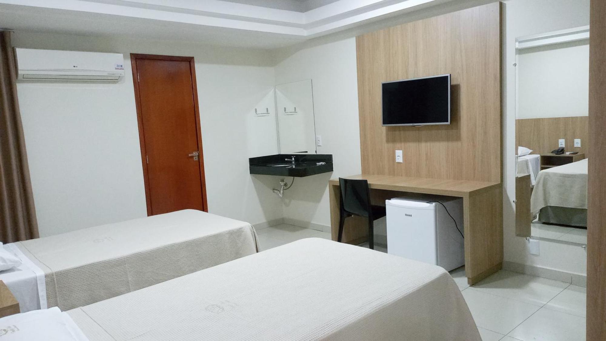 Tawfiqs Hotel Barra do Garças Екстериор снимка