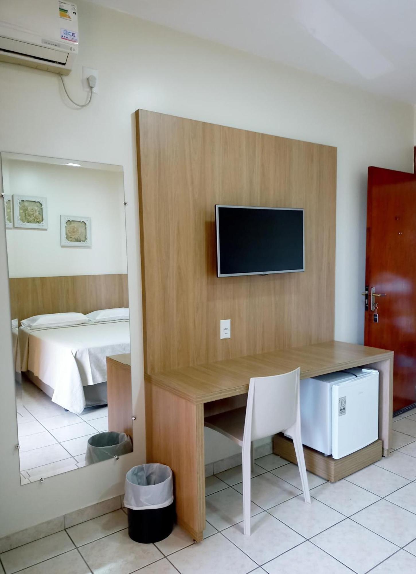 Tawfiqs Hotel Barra do Garças Екстериор снимка